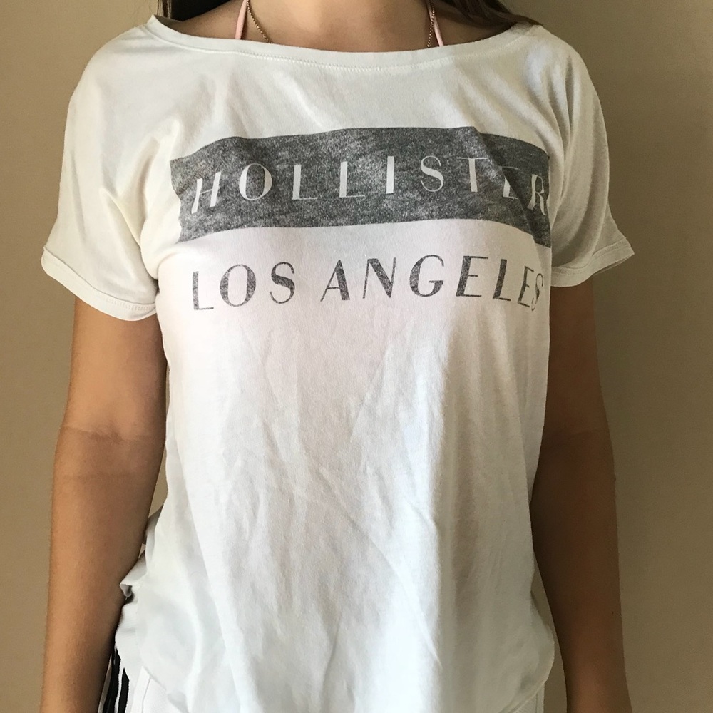 Hollister white top